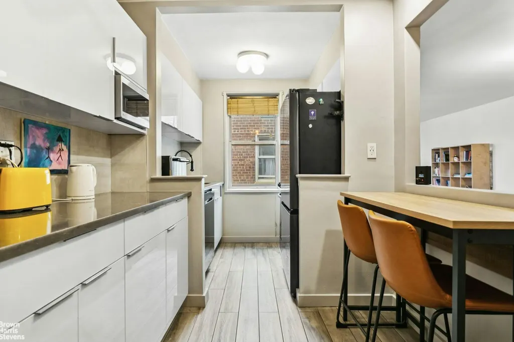 Property photo 3 of 13 <Alttext/>