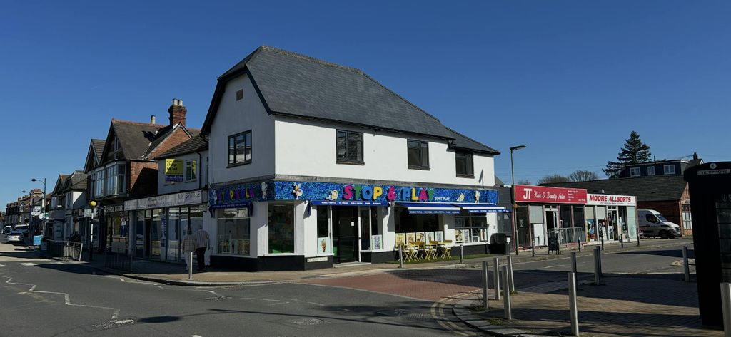 Property photo 1 of 7 154 Station Road.Png