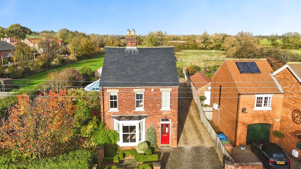 Property photo 1 of 23 3733211