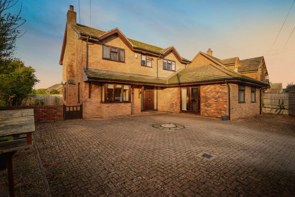 Property photo 1 of 19