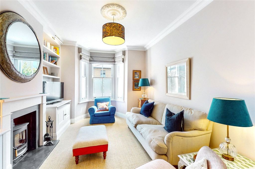 Property photo 3 of 15 Reception