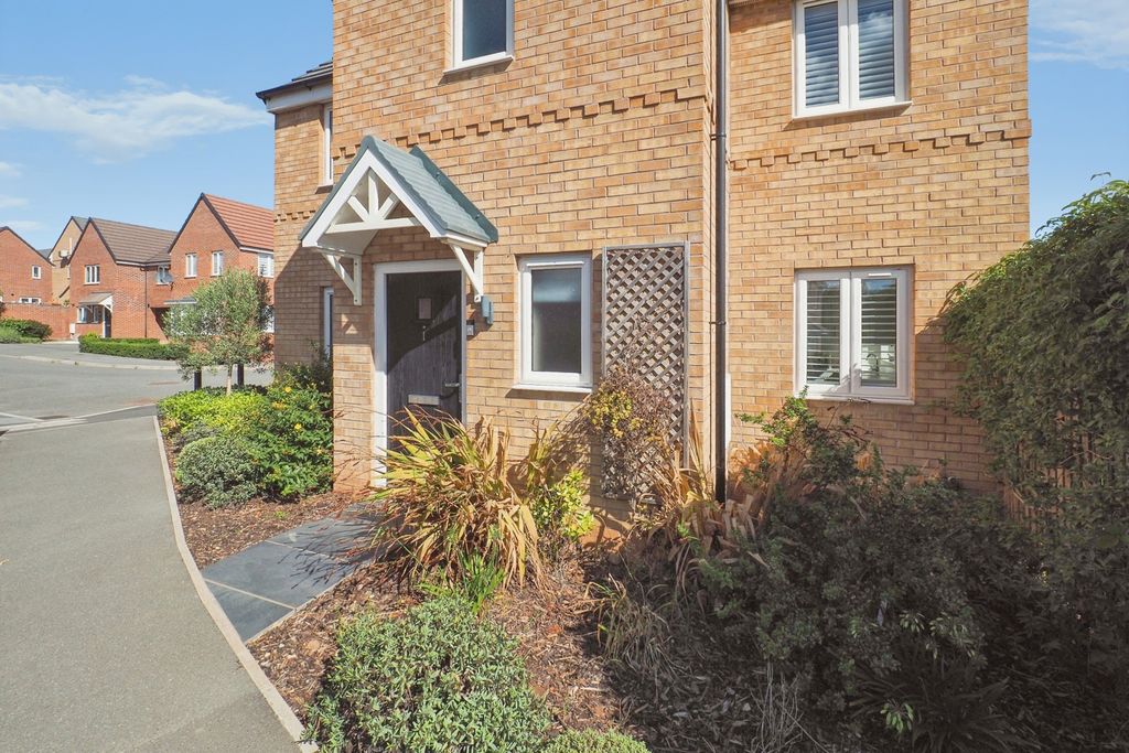 Property photo 2 of 17 Pbox-Img.Jpg
