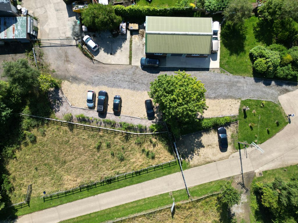 Property photo 3 of 3 Dji_Fly_20240718_093216_996_1721209153396_Photo.Jpg