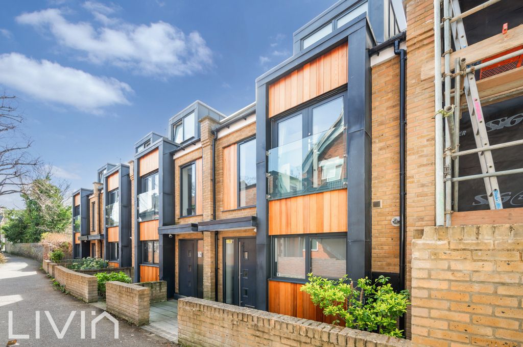 Property photo 1 of 12 1