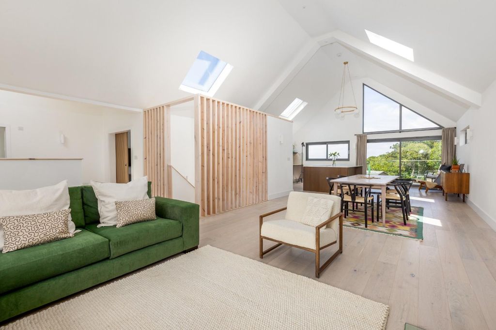 Property photo 1 of 49 47 The Avenue, Bs21-38.Jpg