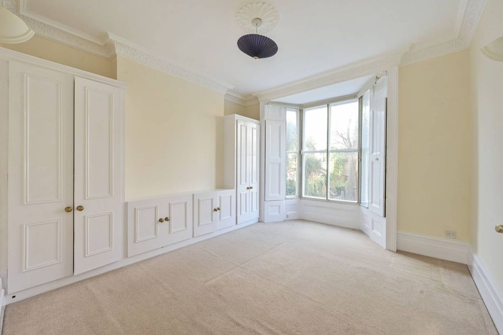 Property photo 1 of 5