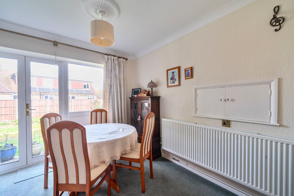 Property photo 3 of 14 Picture No. 18