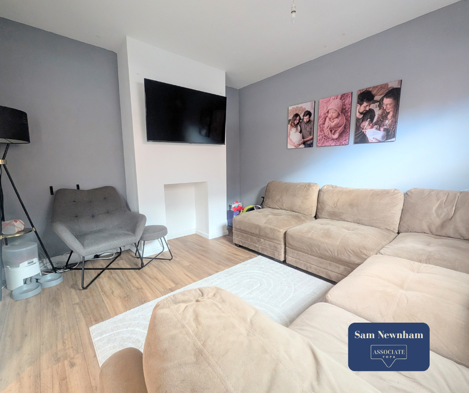 Property photo 3 of 12 Living Room