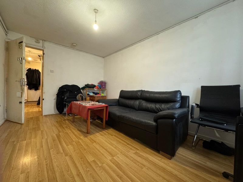 Property photo 3 of 9 Photo 3