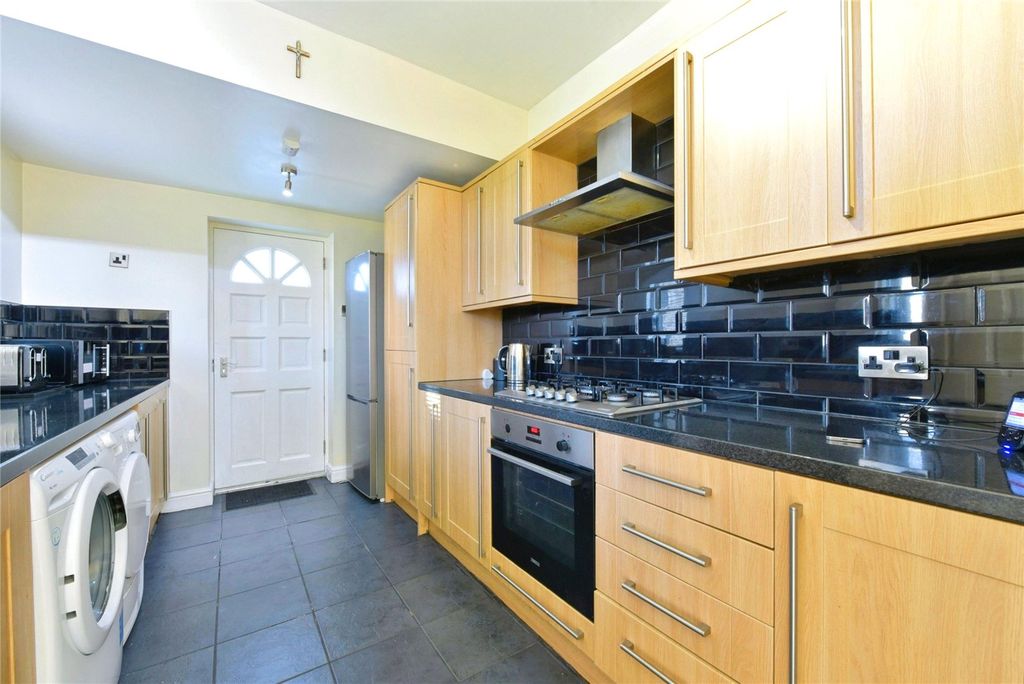 Property photo 3 of 13 Picture No. 30