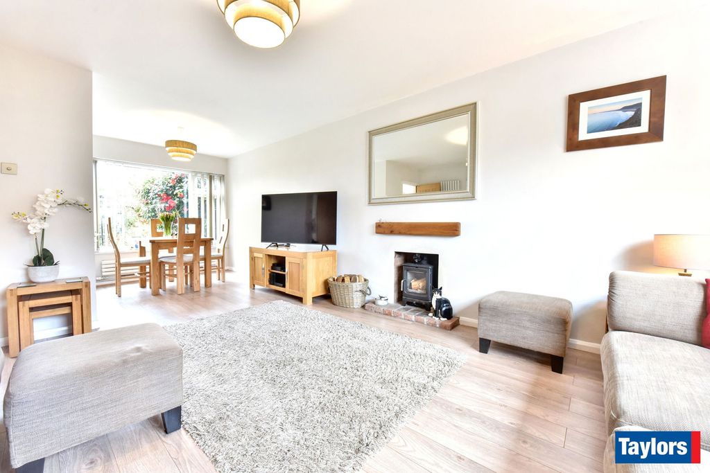 Property photo 3 of 19