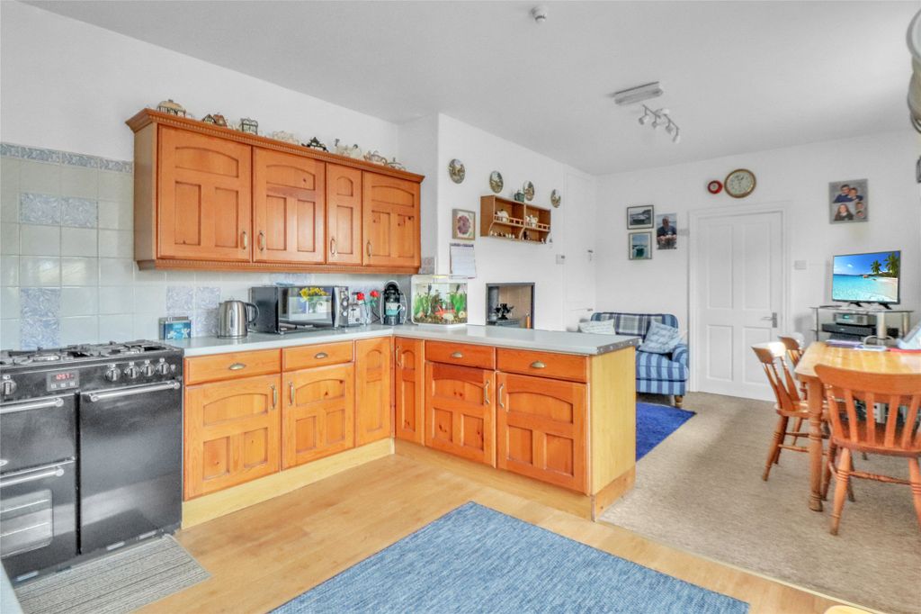 Property photo 3 of 15 Picture No. 06