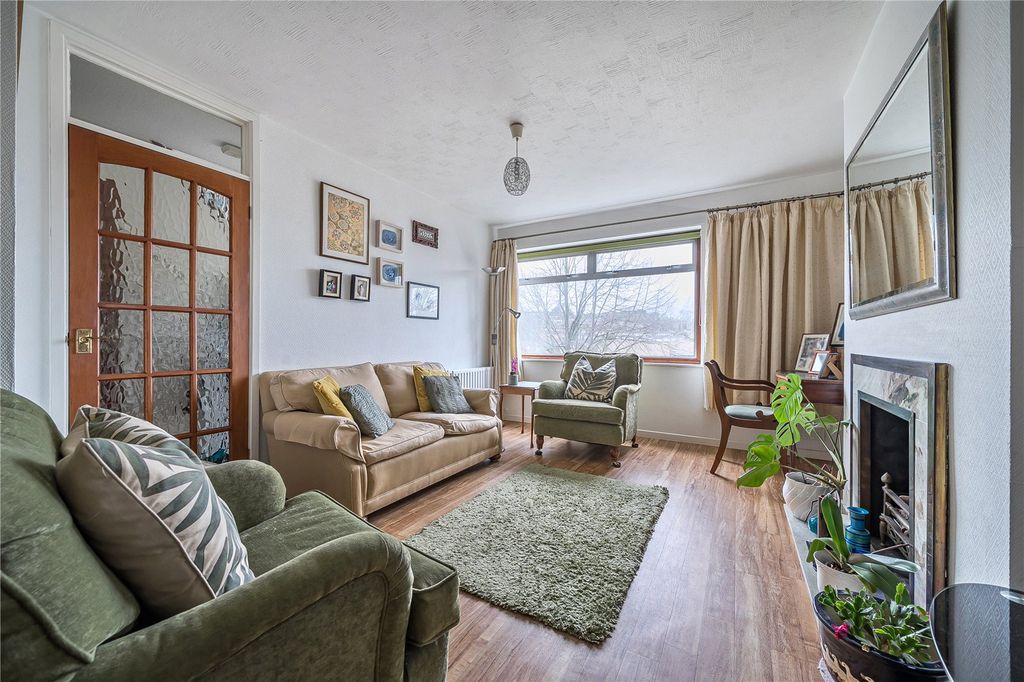 Property photo 3 of 15 Picture 3