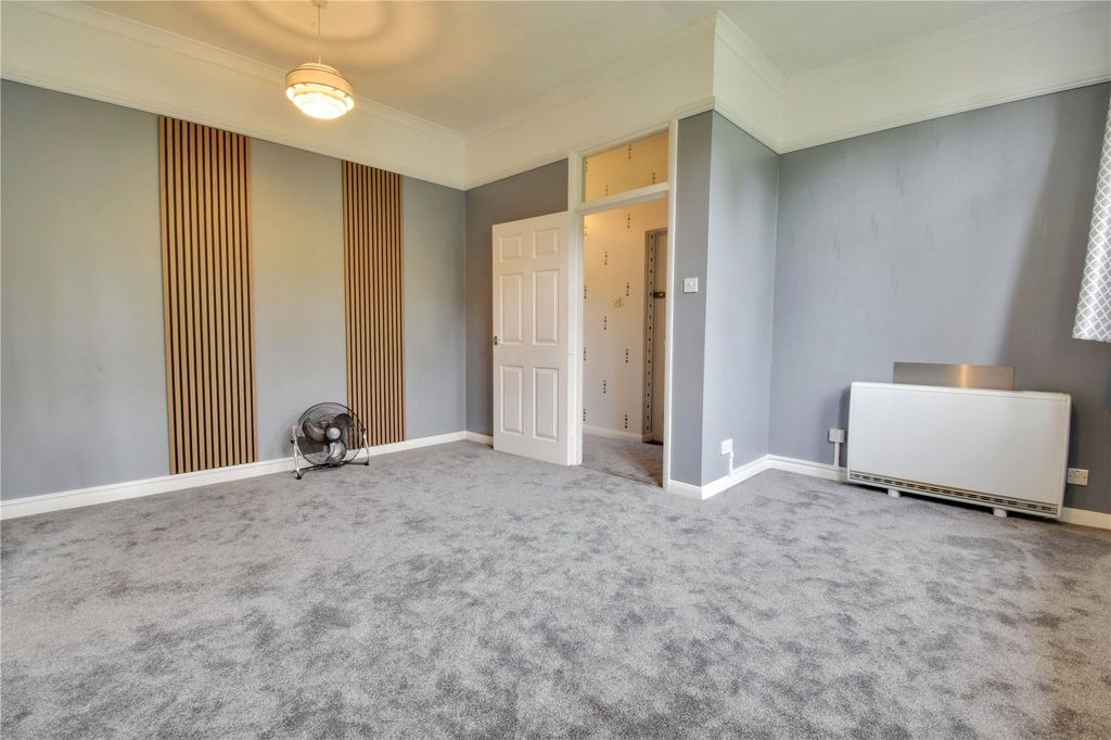 Property photo 2 of 11 Picture No. 02