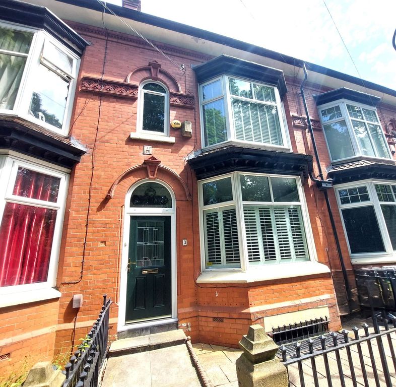 Property photo 2 of 34