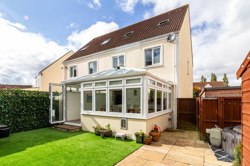 Property photo 1 of 24