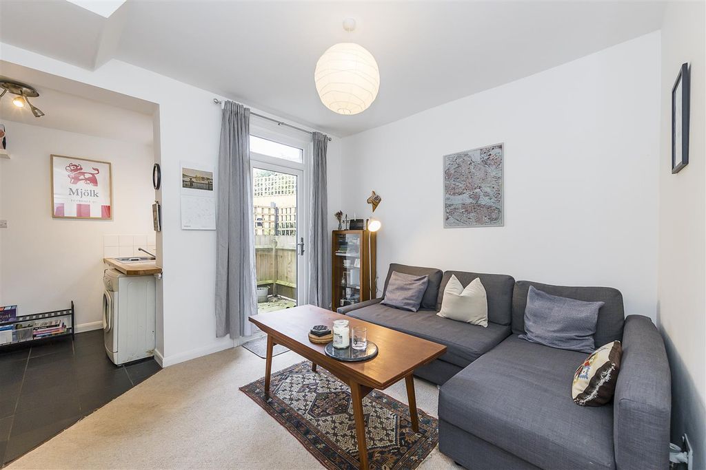 Property photo 2 of 16 2
