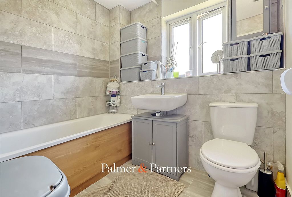 Property photo 3 of 15 Picture No. 01
