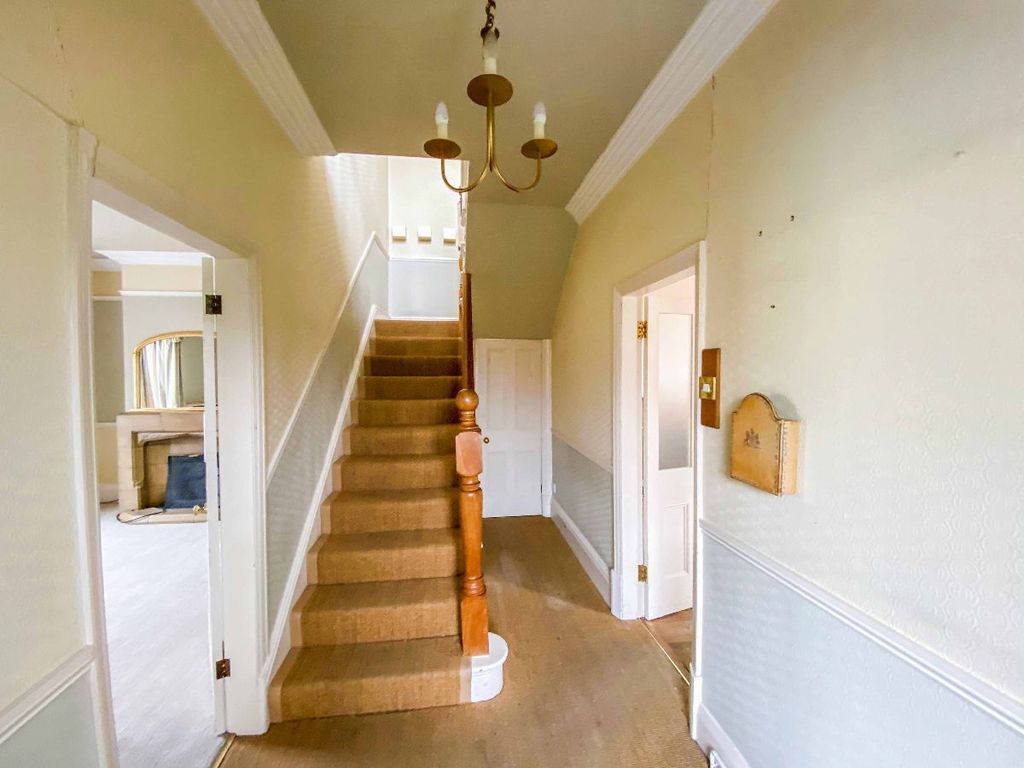 Property photo 2 of 25 Hallway