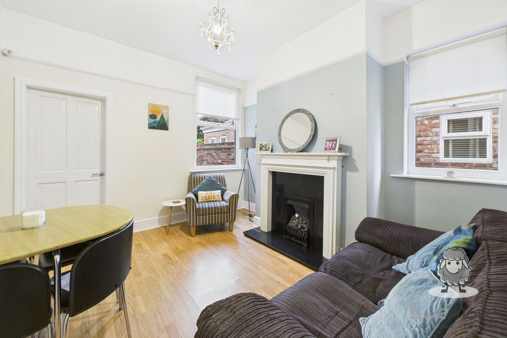 Property photo 3 of 11 6