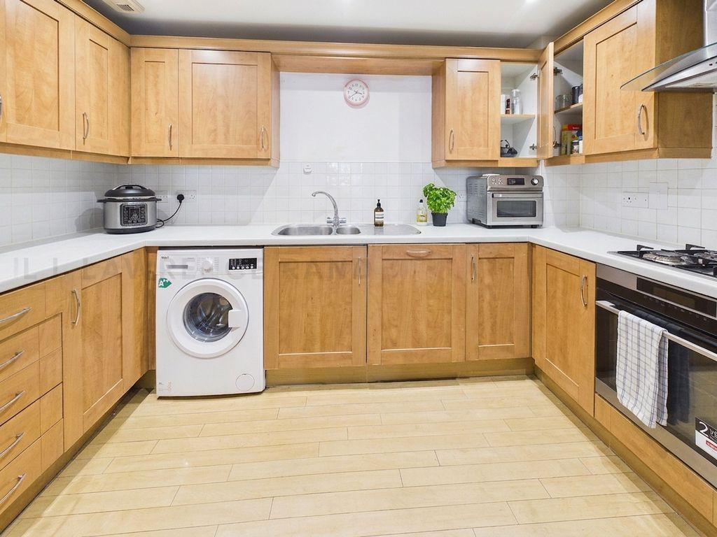 Property photo 2 of 5