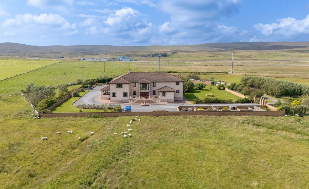 Property photo 1 of 98