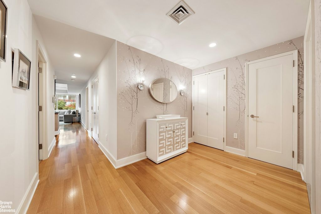 Property photo 3 of 9 <Alttext/>