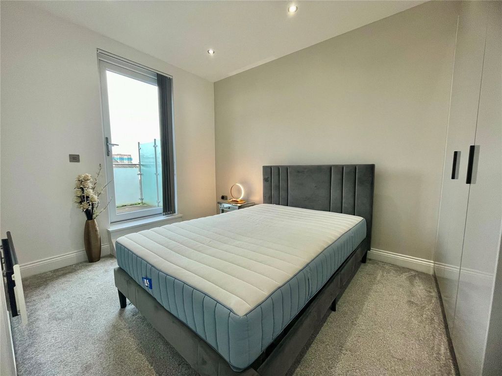 Additional image 7 of 2 bed flat for saleGlovers Court, Preston, Lancashire PR1