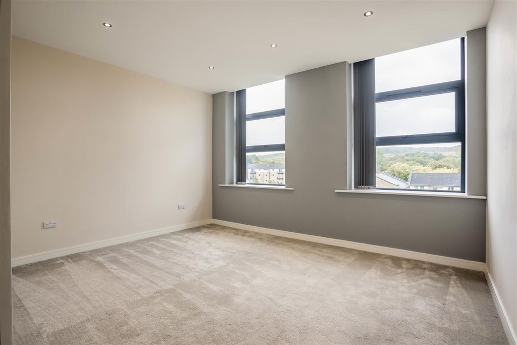 Property photo 3 of 16 00013.Jpg