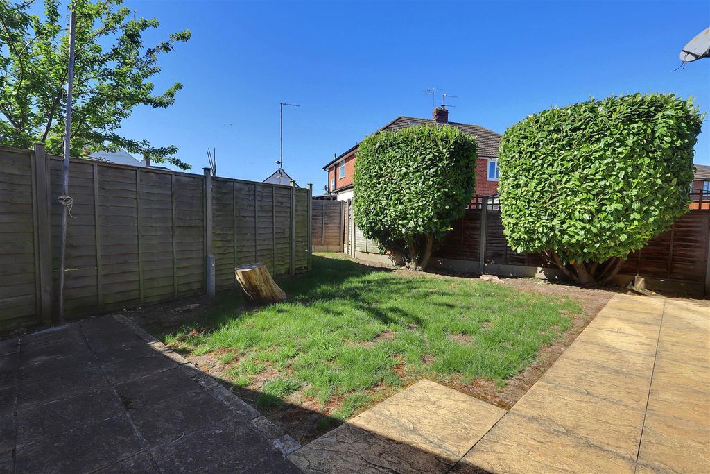 Property photo 2 of 11