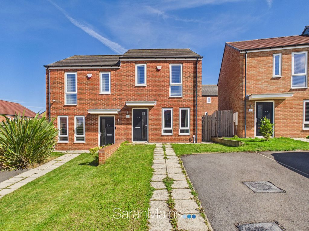 Property photo 1 of 11 External