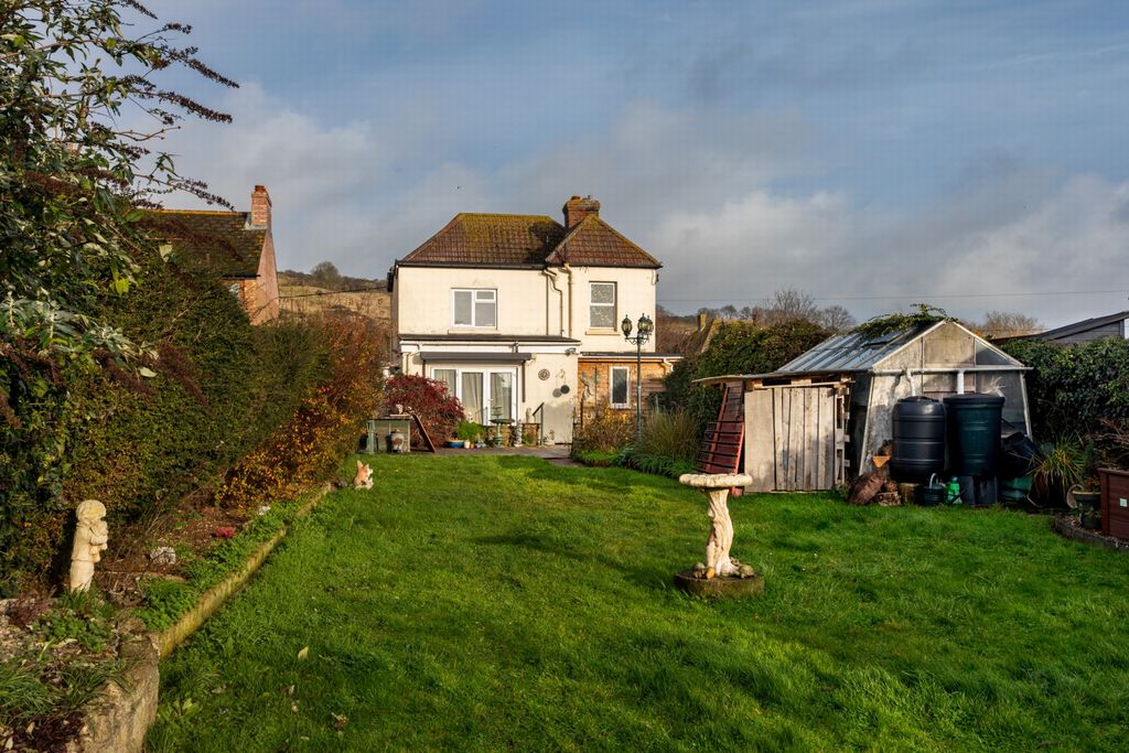 Property photo 2 of 25 Rear