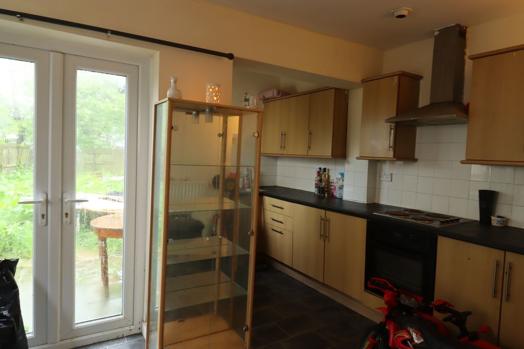 Property photo 3 of 5 Img_0367