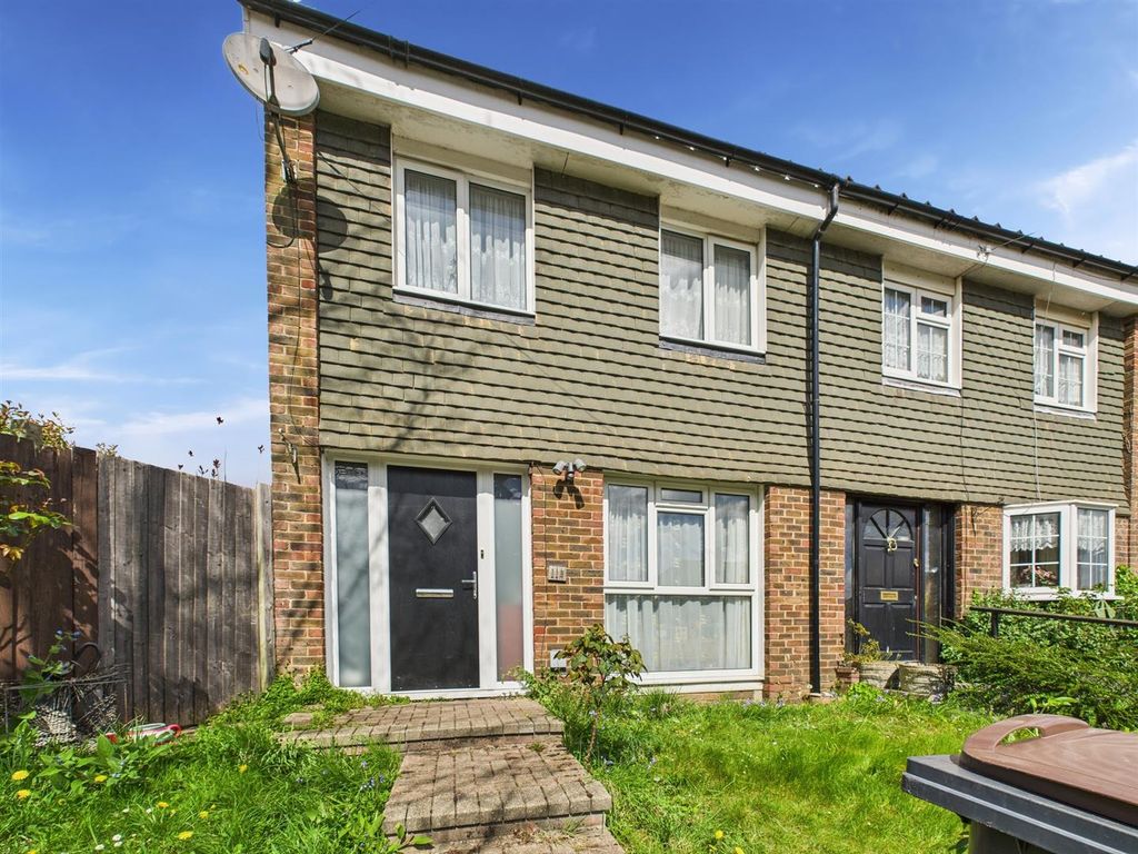 Property photo 1 of 13 Cam02885G0-Pr0359-Still014.Jpg