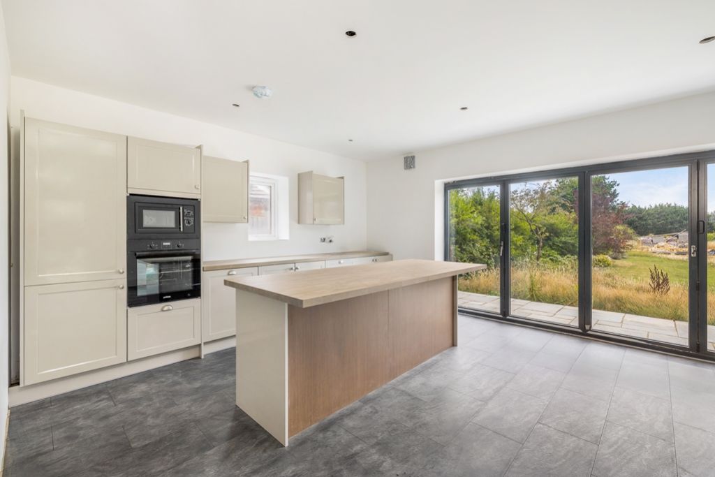 Property photo 3 of 20 45 Washingborough Road (Heighington)-13