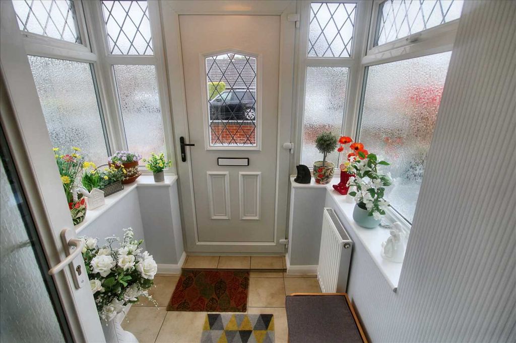Property photo 2 of 31 Entrance Porch