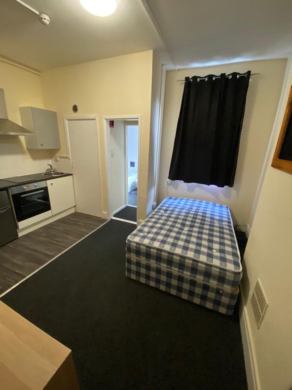 Property photo 1 of 5