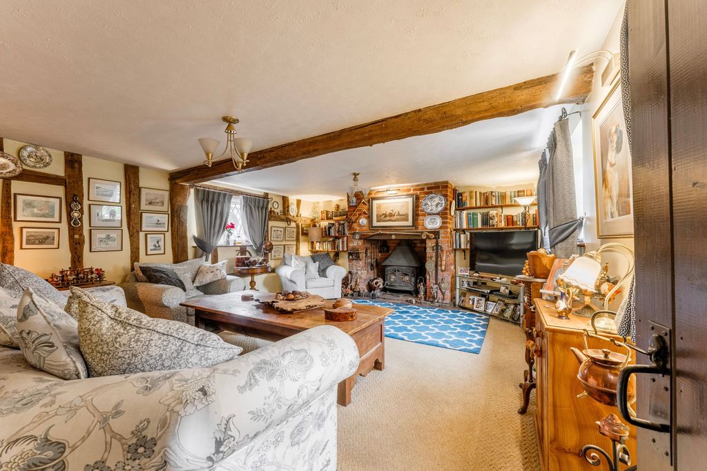 Property photo 2 of 25