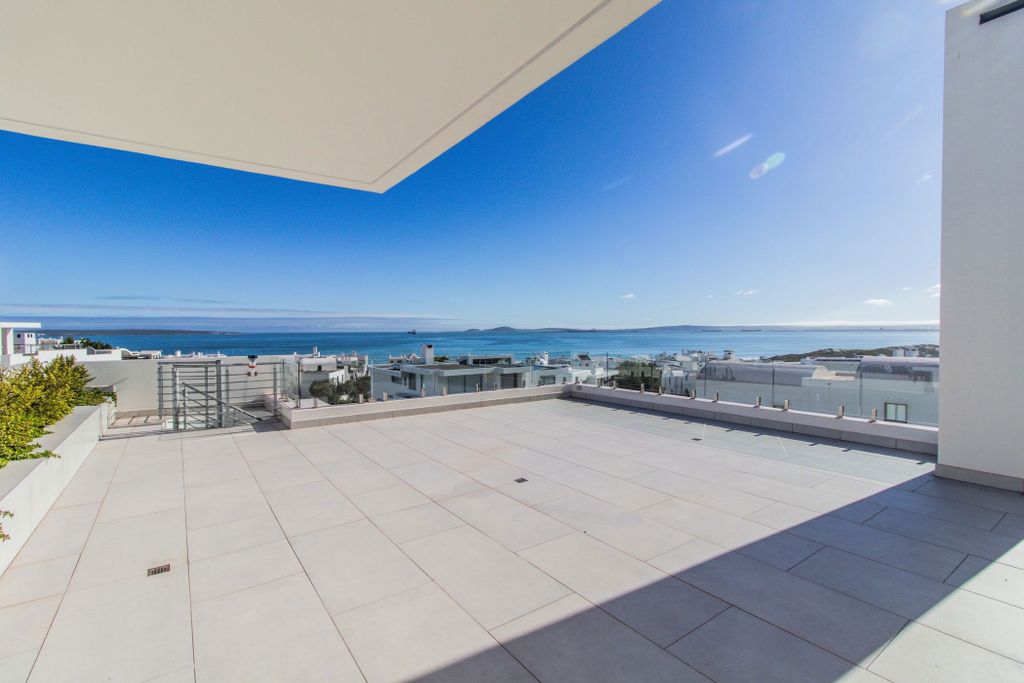 Property photo 2 of 71 La1698900