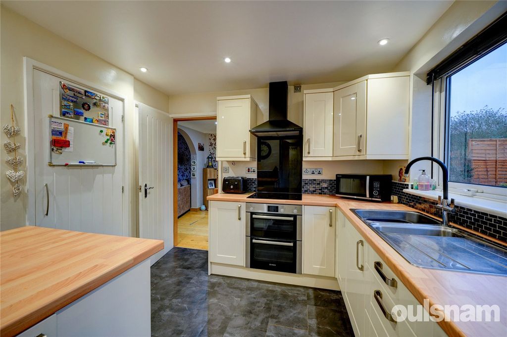 Property photo 3 of 35 Picture No. 30