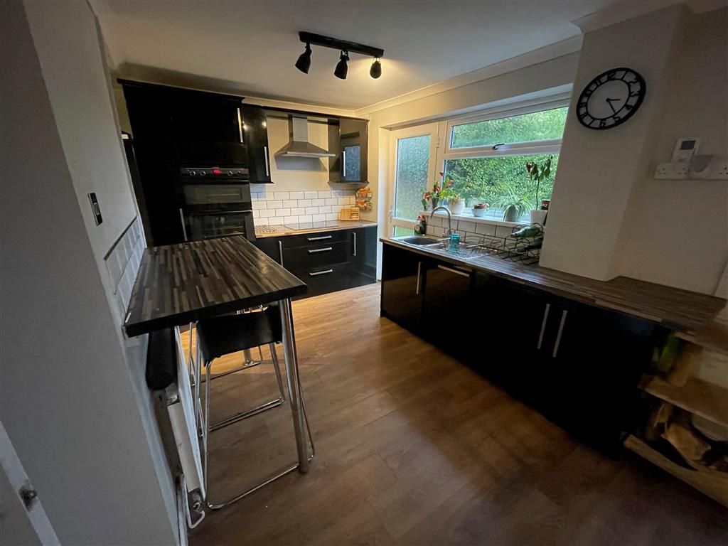 Property photo 2 of 9 Image