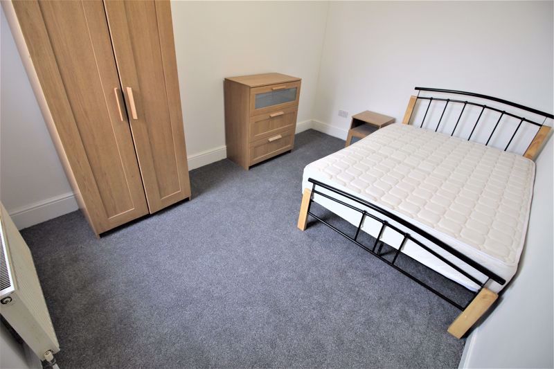 Property photo 1 of 6 Photo 7