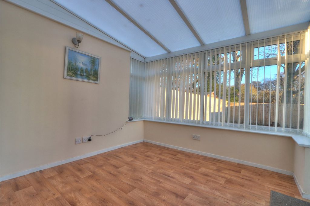 Property photo 3 of 10 Picture No. 11