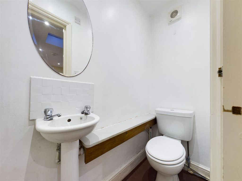 Property photo 2 of 14 Cam00771P1-Pr0129-Still07.Jpg