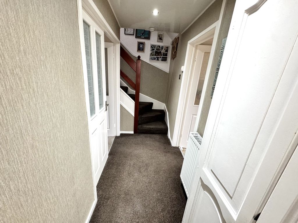 Property photo 3 of 17 Img_0513