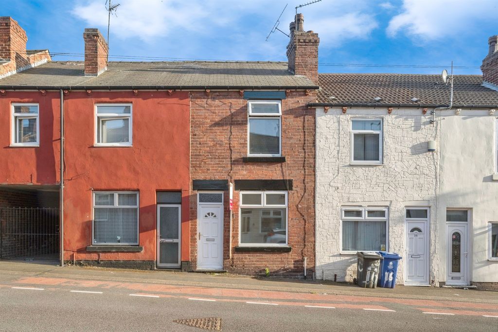 Property photo 1 of 17