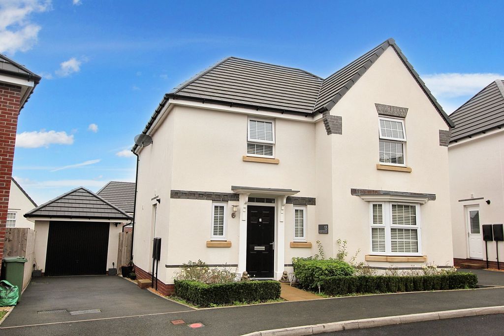 Property photo 1 of 24