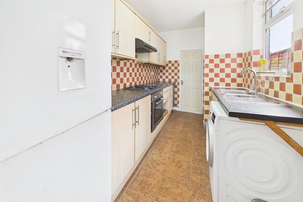 Property photo 3 of 15