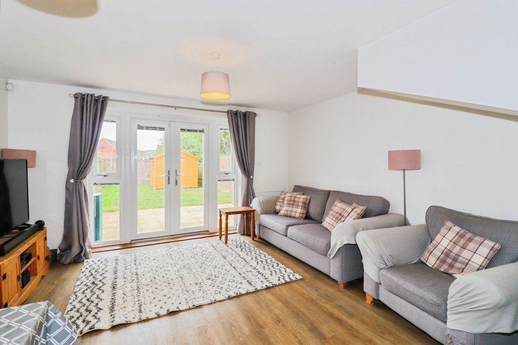 Property photo 2 of 24 Pbox-Img.Jpg