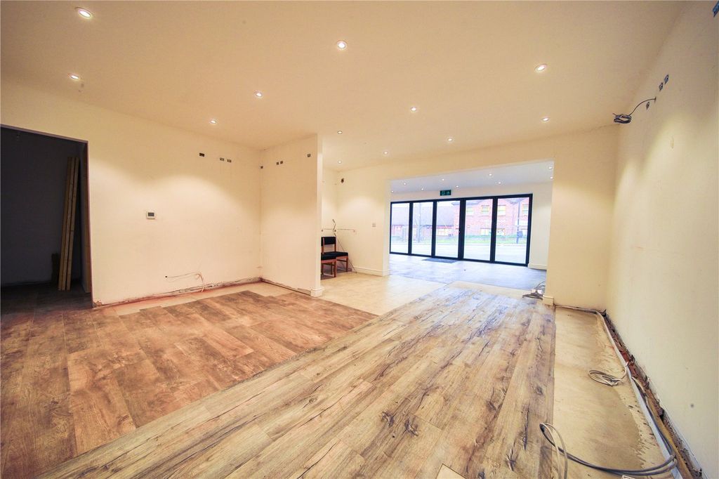 Property photo 3 of 6 Picture No. 07